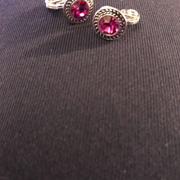 NAPIER SILVER TONE/PURPLE STONE CLIP ON EARRINGS - Picture 5 of 5